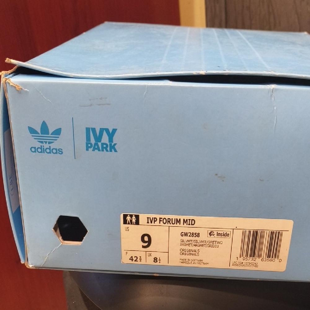 Adidas IVY PARK Forum Mid in Blue Box